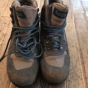 Vasque hiking boots